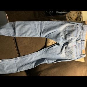 Women’s Levi’s 528’s curvy cut skinny leg jeans